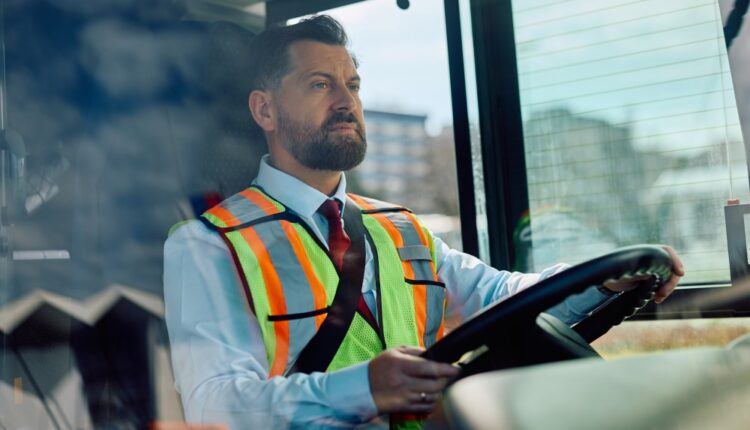 sofer profesionist autocar Elitur Trans